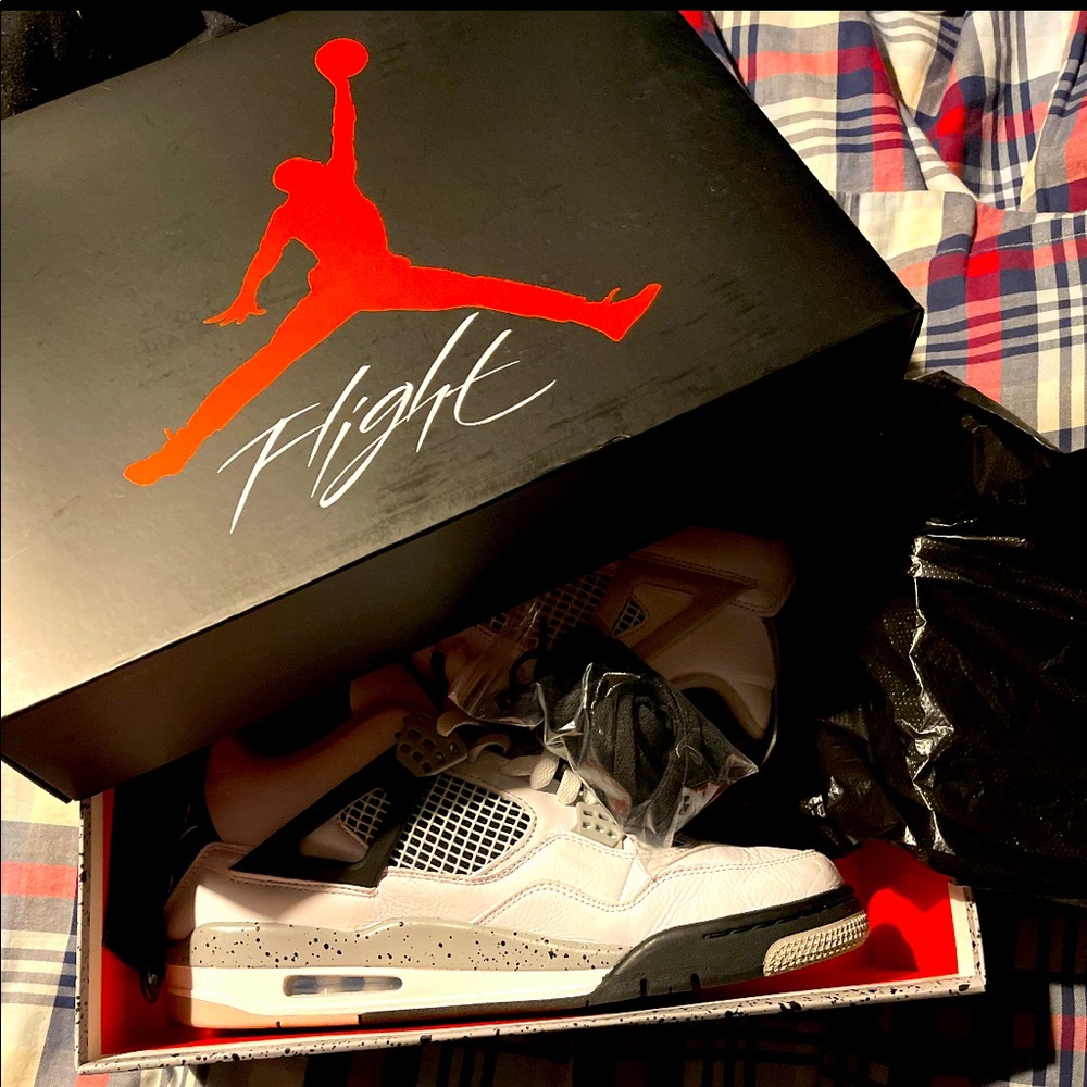 Jordan’s What the 4s’